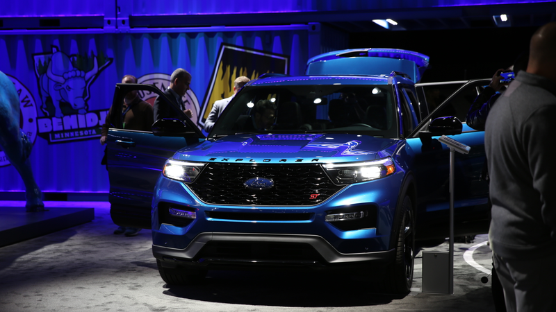 Illustration for article titled The 2020 Ford Explorer ST and Hybrid Are Here to Bring Joy to Your SUV Life